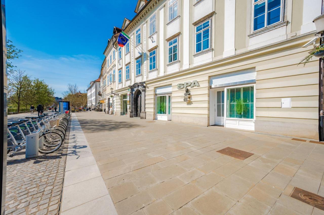 Hostel Hospitality House - H H H Ljubljana Exterior photo